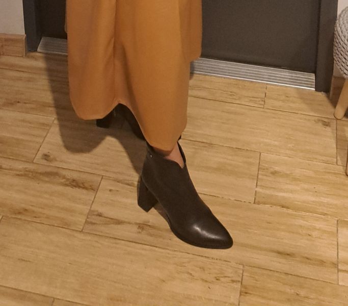 Černé kotníkové boty Filippo DBT4877/23 BK