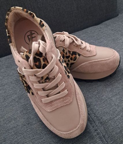 Hnědé kožené sneakersy Filippo DP7112/25 BE LEO