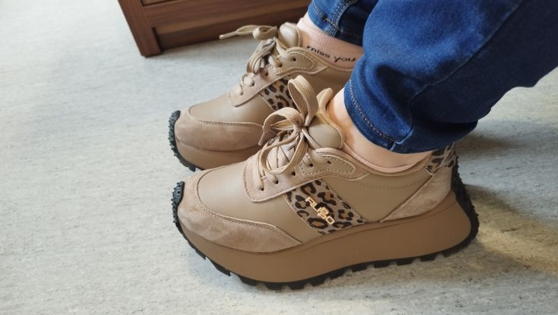 Hnědé kožené tenisky Filippo DP6785/25 BE LEO