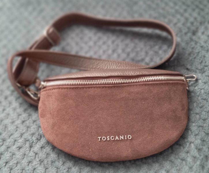 Tmavě hnědá kožená ledvinka Toscanio G146