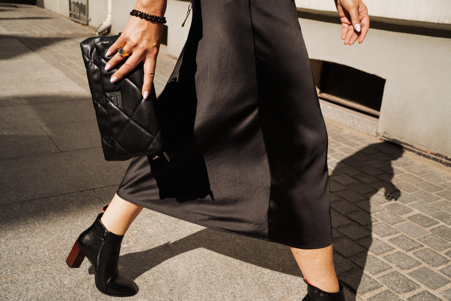 Které zimní boty se hodí k šatům, abyste zůstali styloví a v teple?